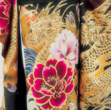 ギャル振袖　龍柄